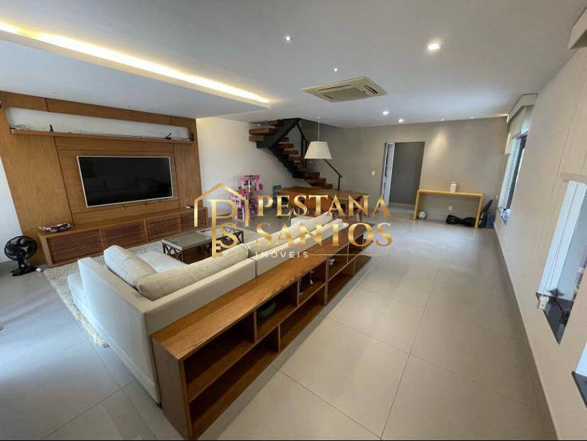 Casa, 4 quartos, 230 m² - Foto 1